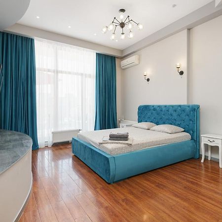 Arcadia Palace 2-Bedrooms Apartment With Terrace Odessa Buitenkant foto