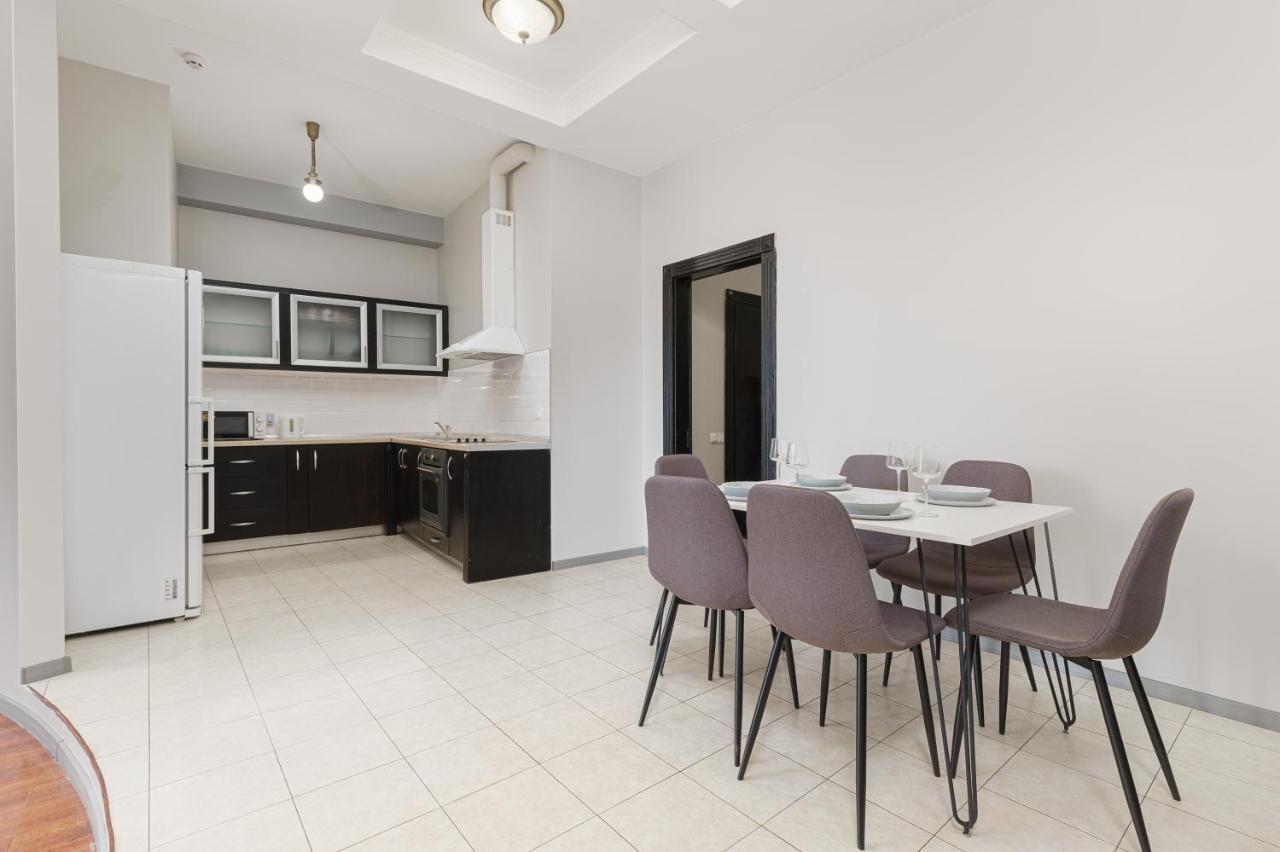 Arcadia Palace 2-Bedrooms Apartment With Terrace Odessa Buitenkant foto