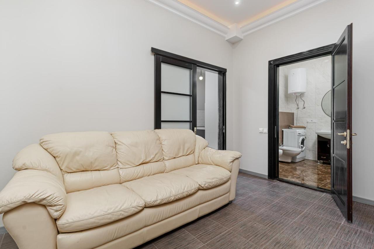 Arcadia Palace 2-Bedrooms Apartment With Terrace Odessa Buitenkant foto